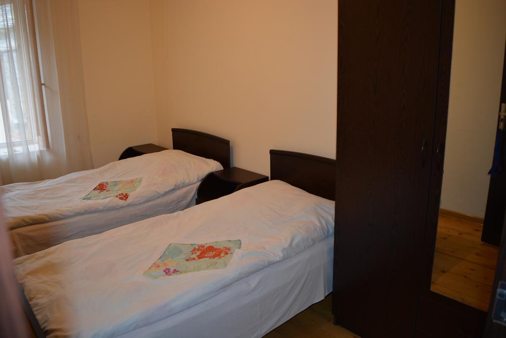 מסטיה Mziuri Guest House מראה חיצוני תמונה